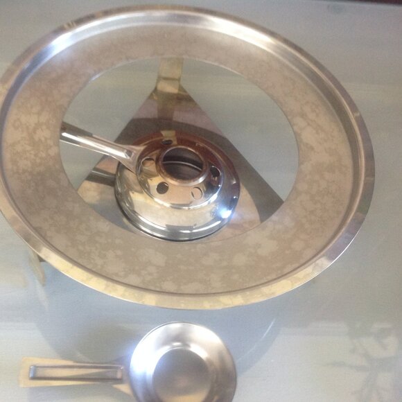 Command Performance 18/10 Stainless Steel 9"diam Chafing Dish - Picture 3 of 4